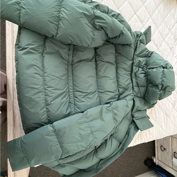lululemon athletica Down Green Puffer Jacket - Picture 4 of 5